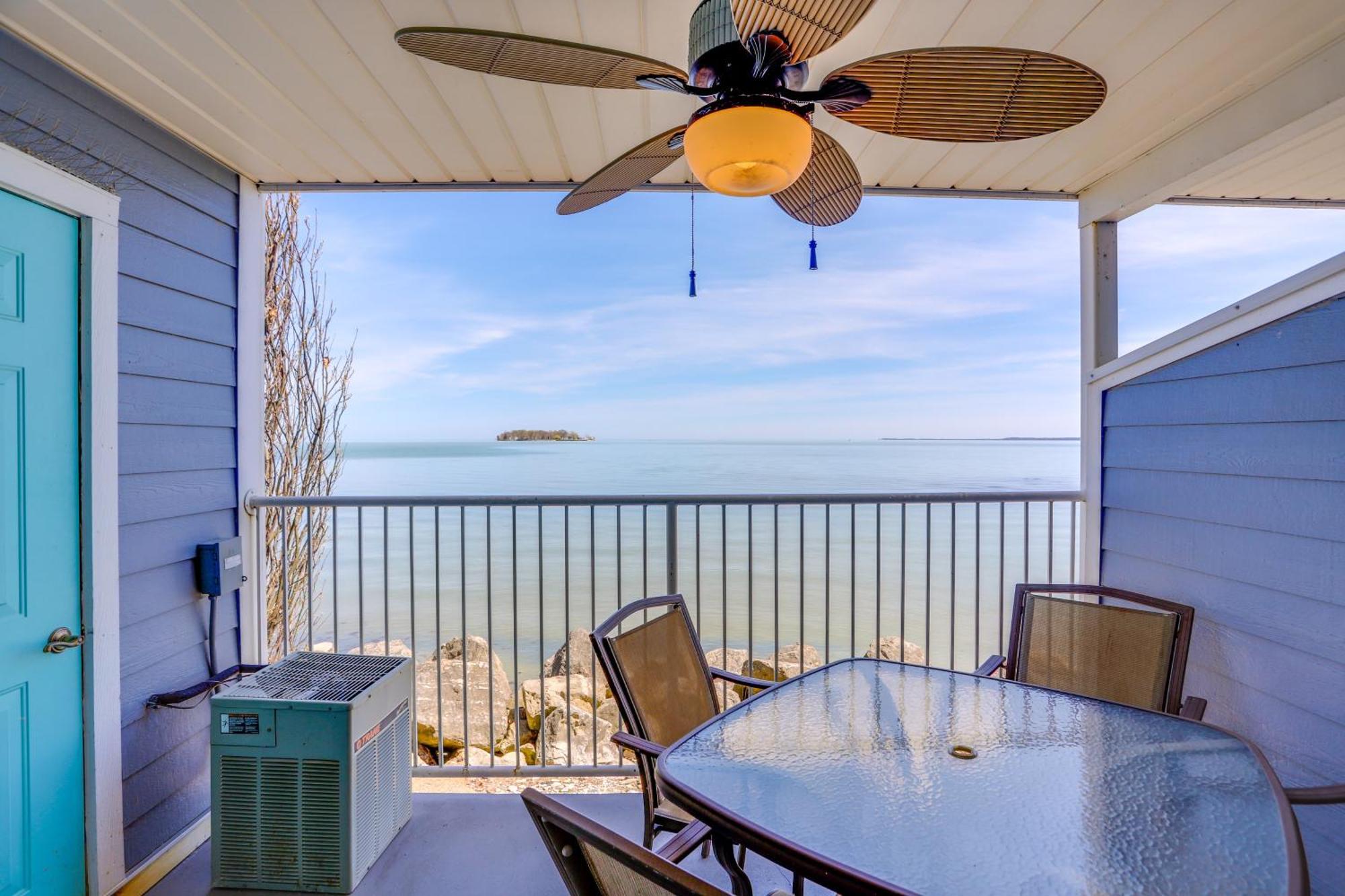 Waterfront Middle Bass Condo With Pool Access! Put-in-Bay Exterior foto